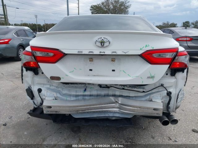 Photo 5 VIN: 4T1B11HK8JU129076 - TOYOTA CAMRY 