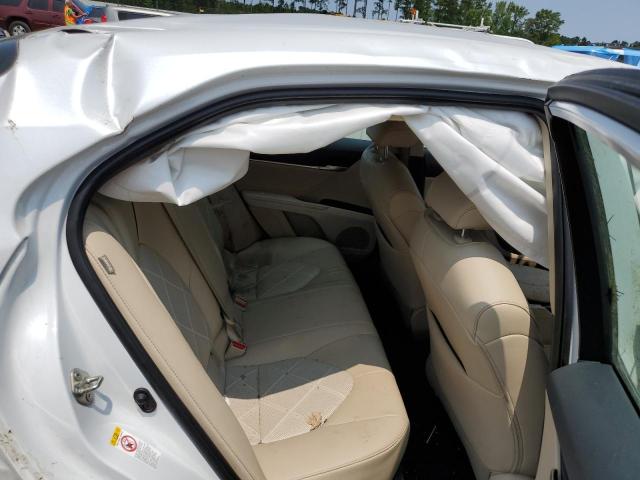 Photo 9 VIN: 4T1B11HK8JU134035 - TOYOTA CAMRY L 