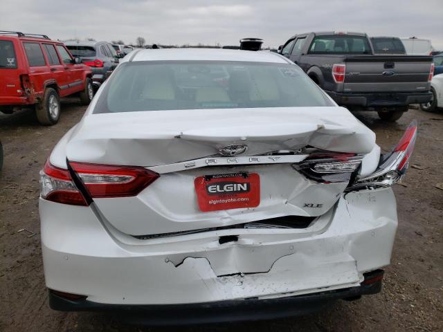 Photo 5 VIN: 4T1B11HK8JU136870 - TOYOTA CAMRY L 