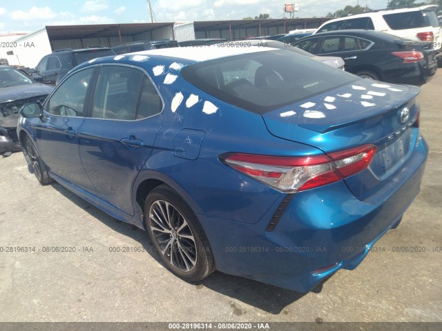 Photo 2 VIN: 4T1B11HK8JU140918 - TOYOTA CAMRY 