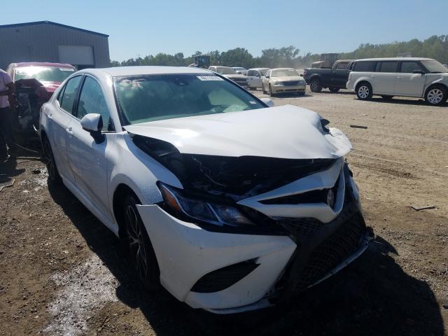 Photo 0 VIN: 4T1B11HK8JU152910 - TOYOTA CAMRY L 