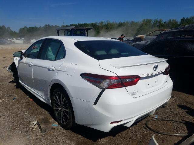 Photo 2 VIN: 4T1B11HK8JU152910 - TOYOTA CAMRY L 