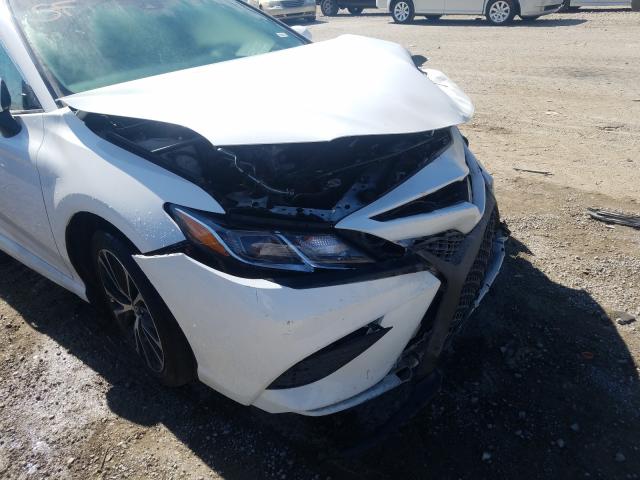 Photo 8 VIN: 4T1B11HK8JU152910 - TOYOTA CAMRY L 