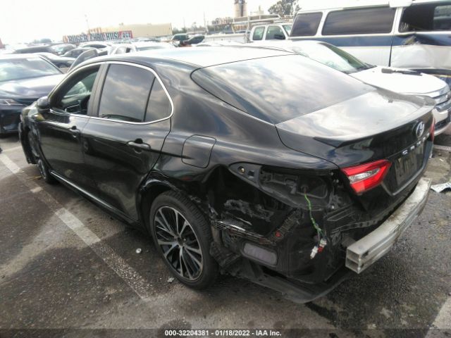 Photo 2 VIN: 4T1B11HK8JU153152 - TOYOTA CAMRY 