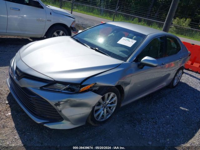 Photo 1 VIN: 4T1B11HK8JU503637 - TOYOTA CAMRY 