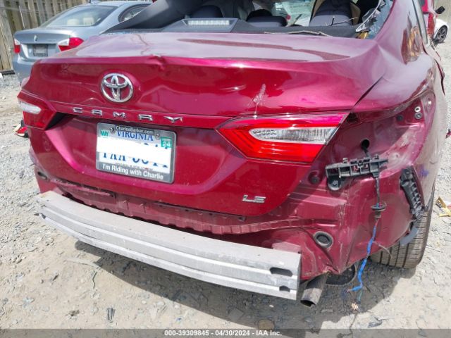 Photo 5 VIN: 4T1B11HK8JU504836 - TOYOTA CAMRY 