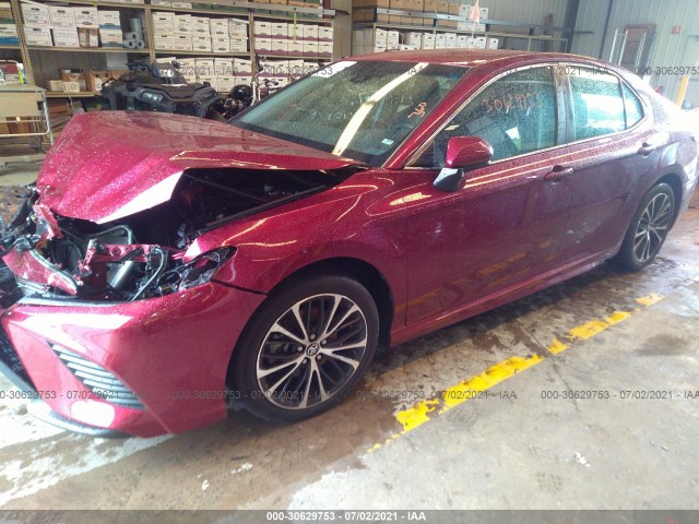 Photo 1 VIN: 4T1B11HK8JU529347 - TOYOTA CAMRY 