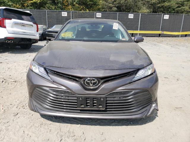 Photo 4 VIN: 4T1B11HK8JU530109 - TOYOTA CAMRY 