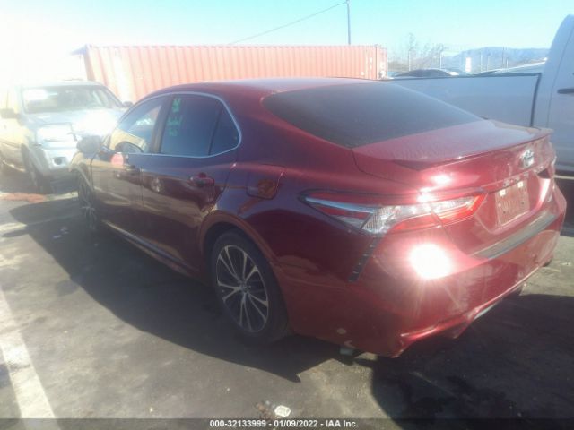 Photo 2 VIN: 4T1B11HK8JU535441 - TOYOTA CAMRY 