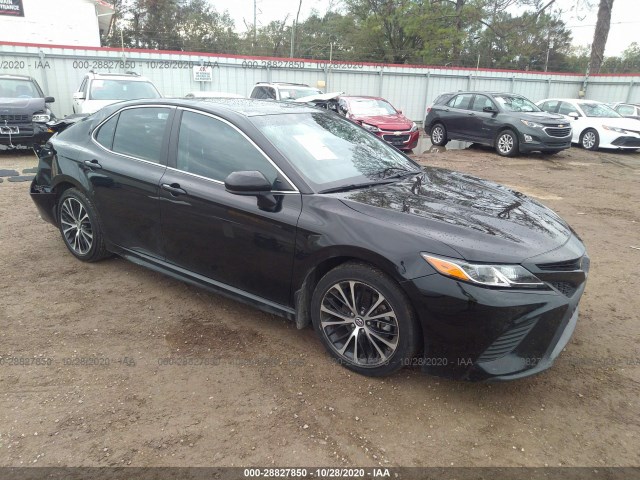 Photo 0 VIN: 4T1B11HK8JU545841 - TOYOTA CAMRY 