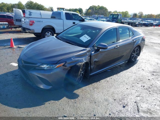 Photo 1 VIN: 4T1B11HK8JU547864 - TOYOTA CAMRY 