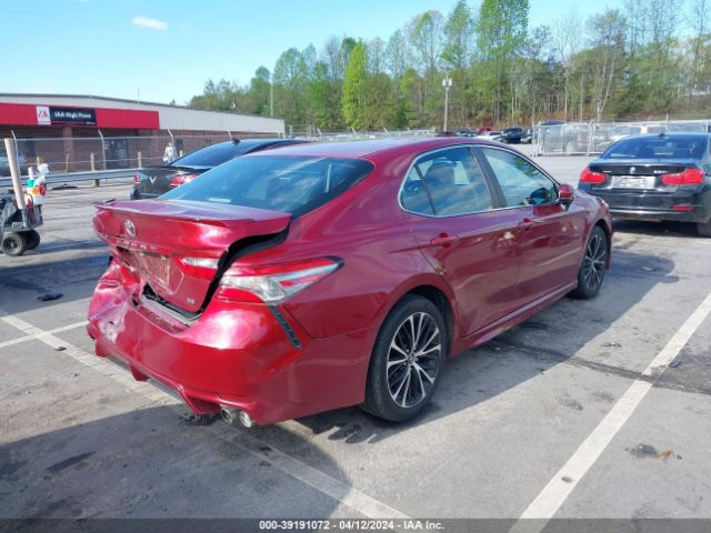 Photo 3 VIN: 4T1B11HK8JU561747 - TOYOTA CAMRY 