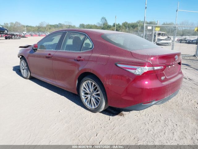 Photo 2 VIN: 4T1B11HK8JU562798 - TOYOTA CAMRY 