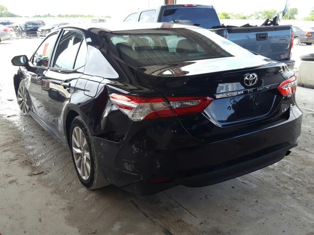 Photo 2 VIN: 4T1B11HK8JU563630 - TOYOTA CAMRY L 