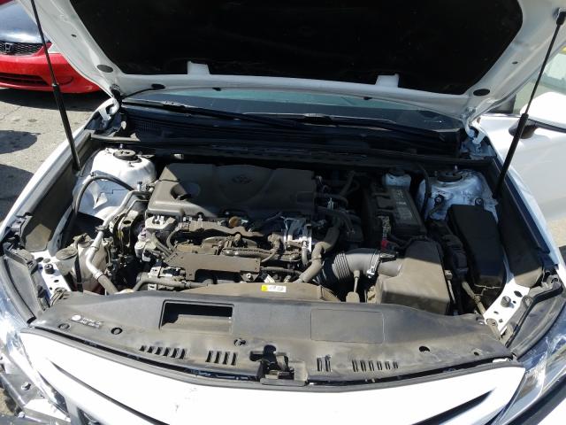 Photo 6 VIN: 4T1B11HK8JU564020 - TOYOTA CAMRY L 