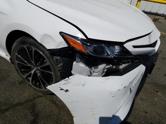 Photo 8 VIN: 4T1B11HK8JU564020 - TOYOTA CAMRY L 