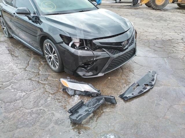 Photo 8 VIN: 4T1B11HK8JU570304 - TOYOTA CAMRY L 