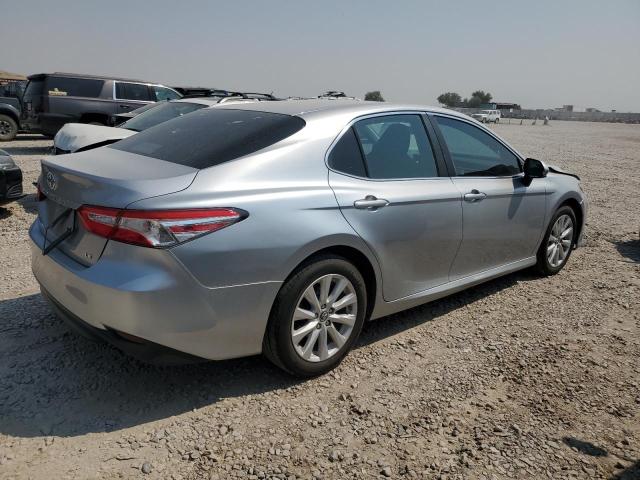 Photo 2 VIN: 4T1B11HK8JU584624 - TOYOTA CAMRY L 