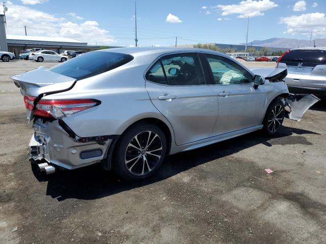 Photo 2 VIN: 4T1B11HK8JU587409 - TOYOTA CAMRY 