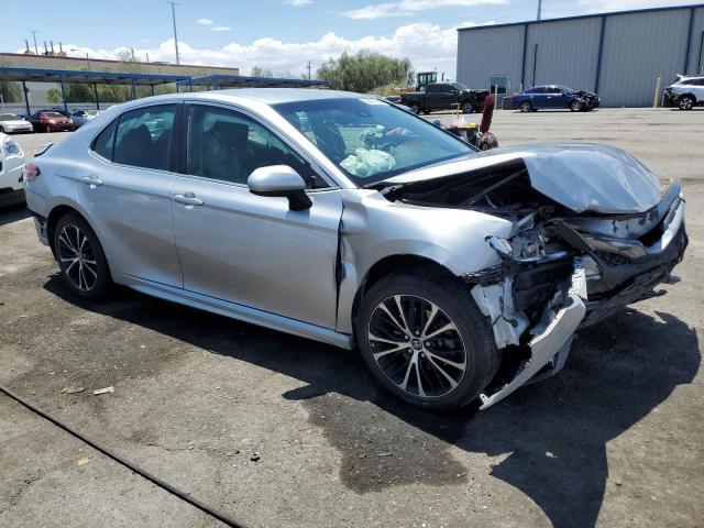 Photo 3 VIN: 4T1B11HK8JU587409 - TOYOTA CAMRY 