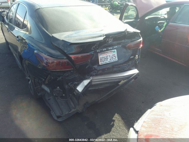 Photo 5 VIN: 4T1B11HK8JU600904 - TOYOTA CAMRY 