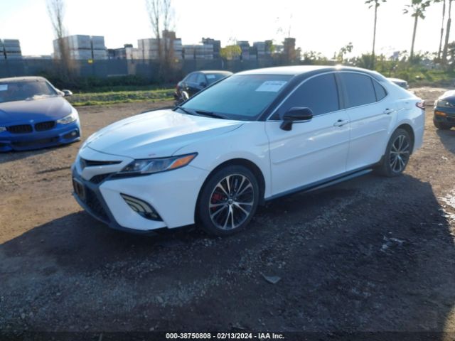 Photo 1 VIN: 4T1B11HK8JU605777 - TOYOTA CAMRY 