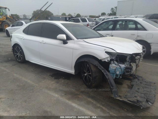 Photo 0 VIN: 4T1B11HK8JU606718 - TOYOTA CAMRY 