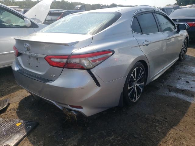 Photo 3 VIN: 4T1B11HK8JU607559 - TOYOTA CAMRY L 