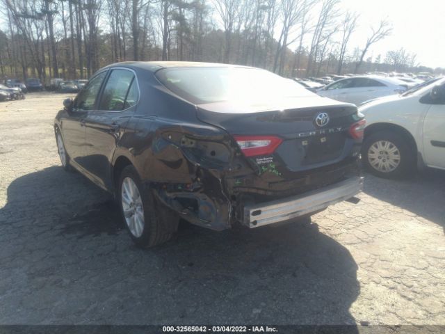 Photo 2 VIN: 4T1B11HK8JU609487 - TOYOTA CAMRY 