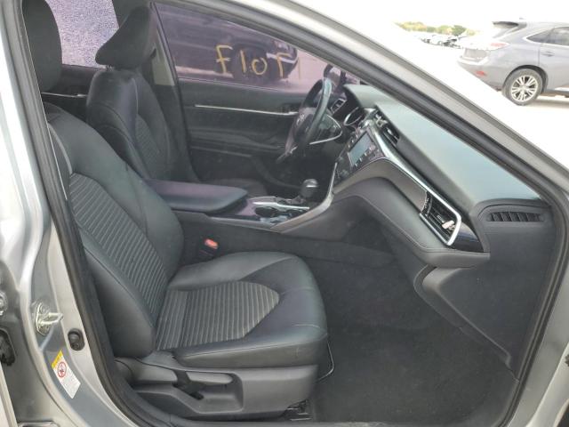 Photo 4 VIN: 4T1B11HK8JU610655 - TOYOTA CAMRY L 