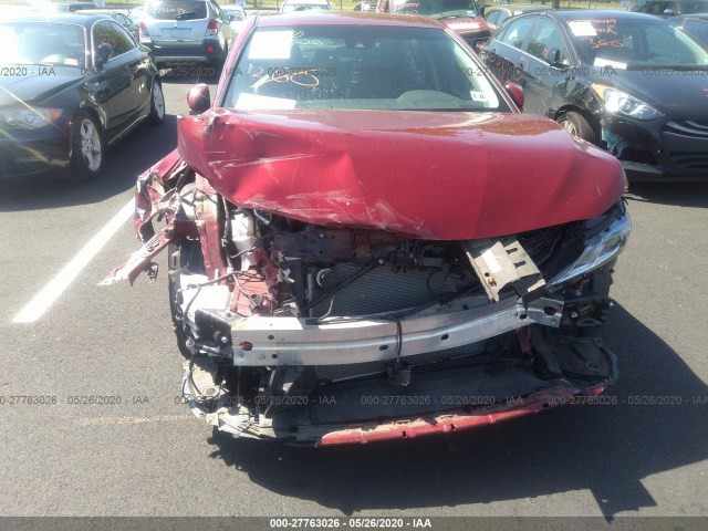 Photo 5 VIN: 4T1B11HK8JU610929 - TOYOTA CAMRY 