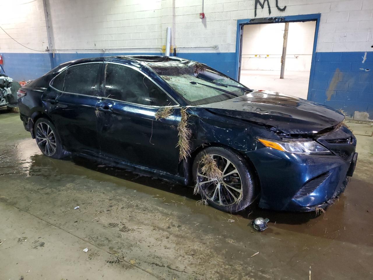 Photo 3 VIN: 4T1B11HK8JU613488 - TOYOTA CAMRY 