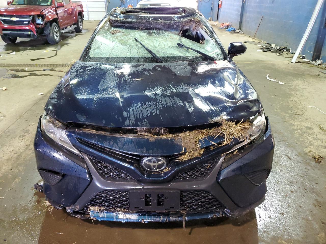 Photo 4 VIN: 4T1B11HK8JU613488 - TOYOTA CAMRY 