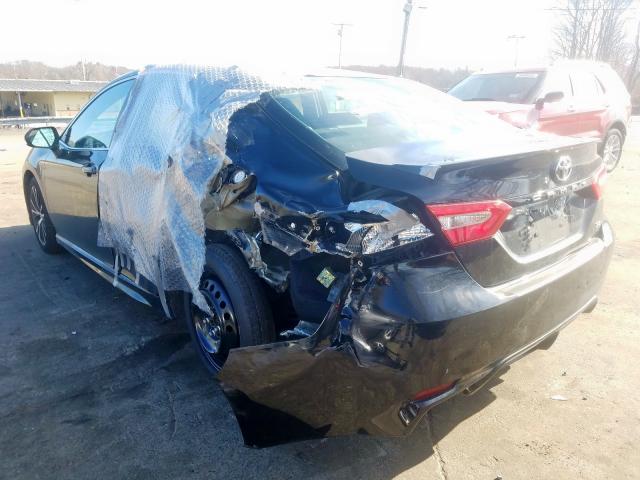 Photo 2 VIN: 4T1B11HK8JU617699 - TOYOTA CAMRY L 