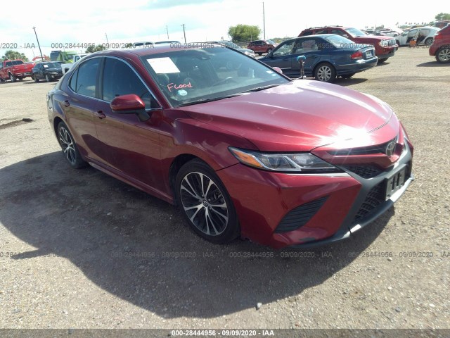 Photo 0 VIN: 4T1B11HK8JU626306 - TOYOTA CAMRY 