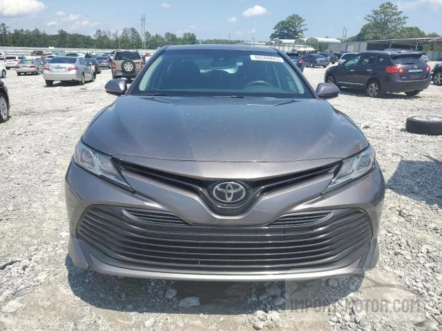 Photo 4 VIN: 4T1B11HK8JU632428 - TOYOTA CAMRY 