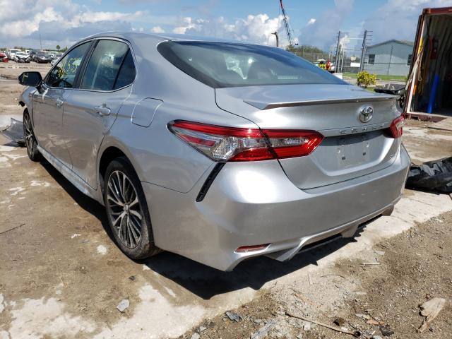 Photo 2 VIN: 4T1B11HK8JU634406 - TOYOTA CAMRY L 