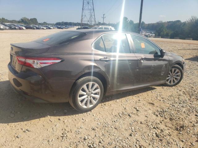 Photo 2 VIN: 4T1B11HK8JU636799 - TOYOTA CAMRY 