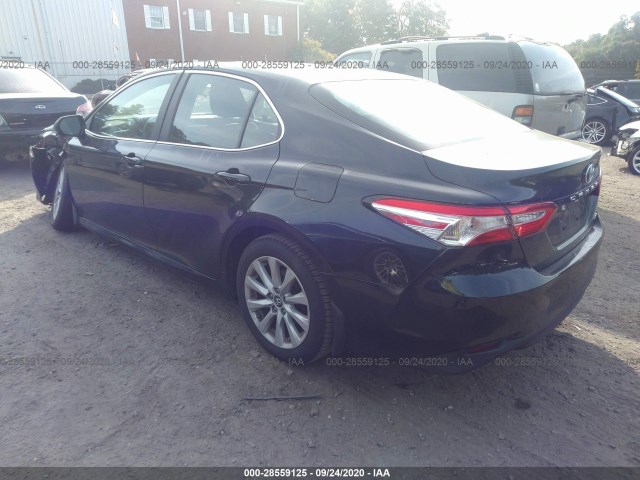 Photo 2 VIN: 4T1B11HK8JU637175 - TOYOTA CAMRY 