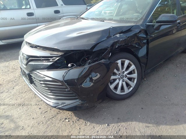 Photo 5 VIN: 4T1B11HK8JU637175 - TOYOTA CAMRY 