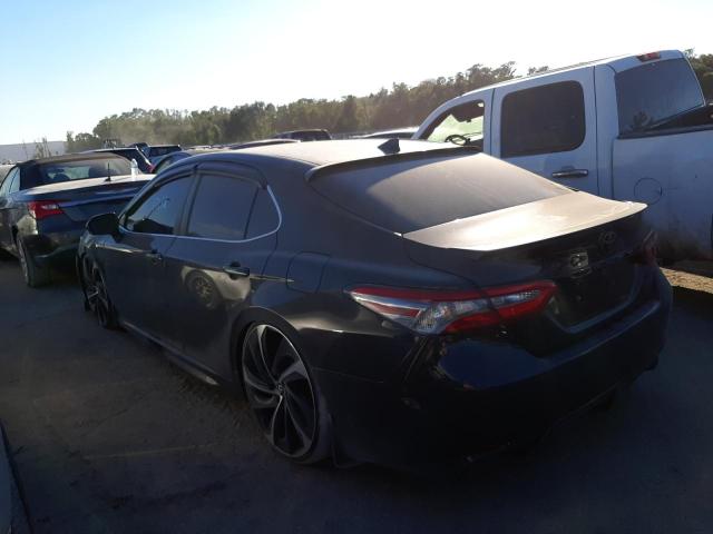 Photo 2 VIN: 4T1B11HK8JU638679 - TOYOTA CAMRY L 