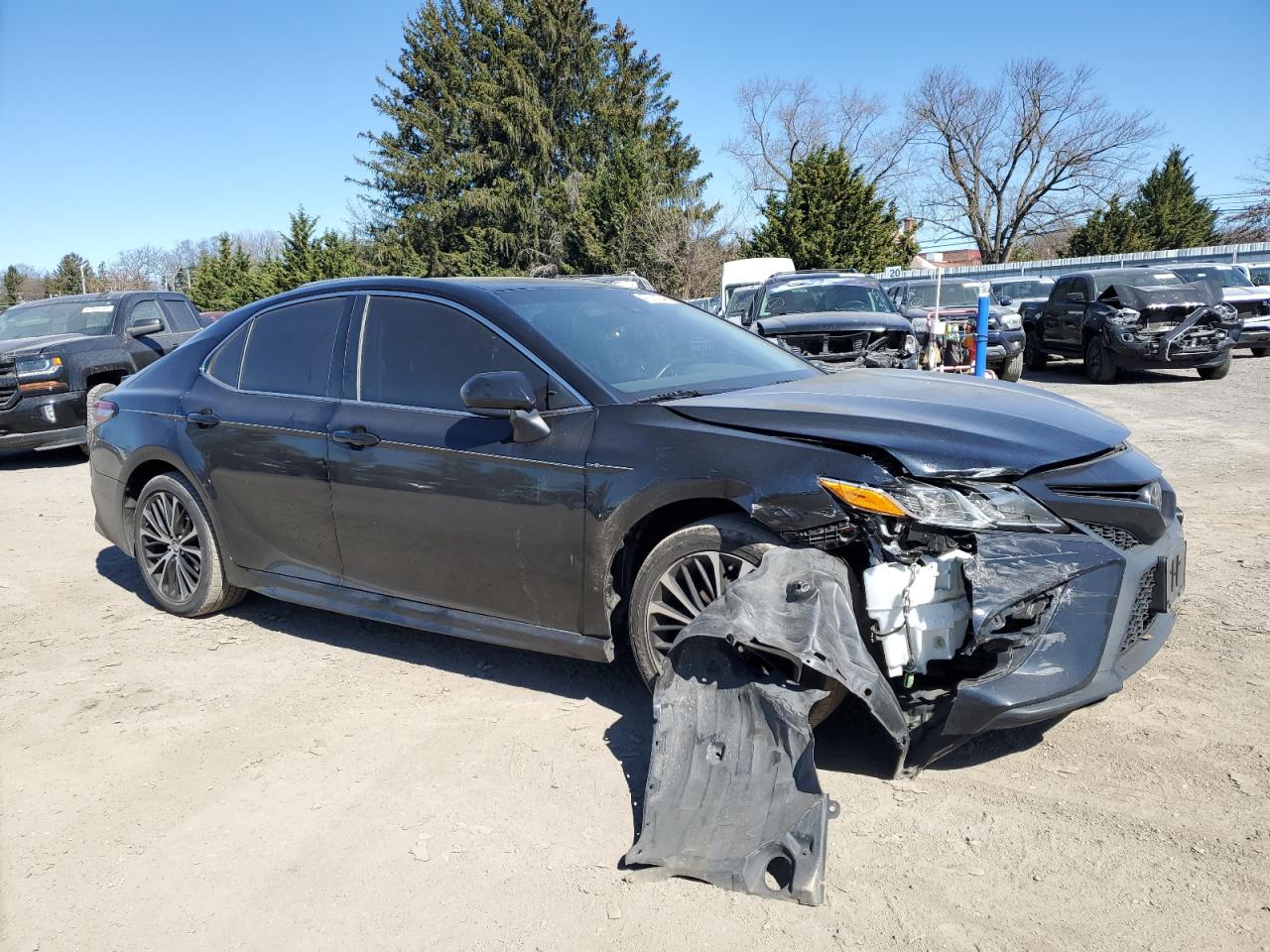 Photo 3 VIN: 4T1B11HK8JU641243 - TOYOTA CAMRY 