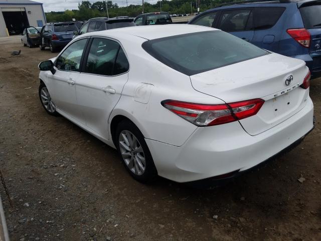 Photo 2 VIN: 4T1B11HK8JU648368 - TOYOTA CAMRY L 