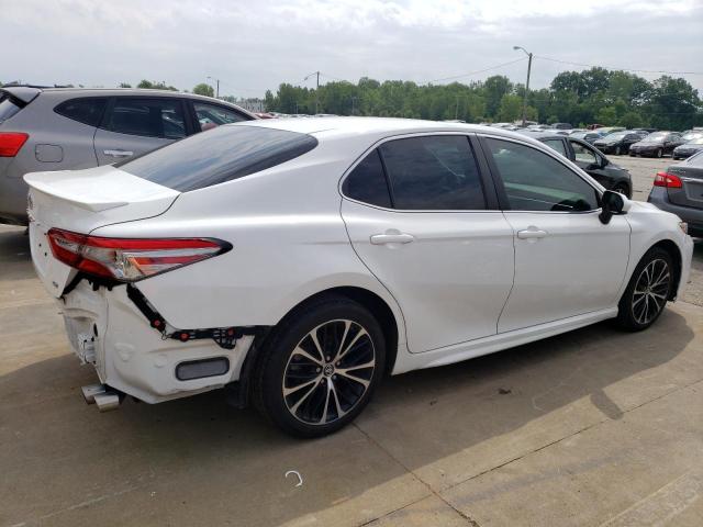 Photo 2 VIN: 4T1B11HK8JU655725 - TOYOTA CAMRY L 