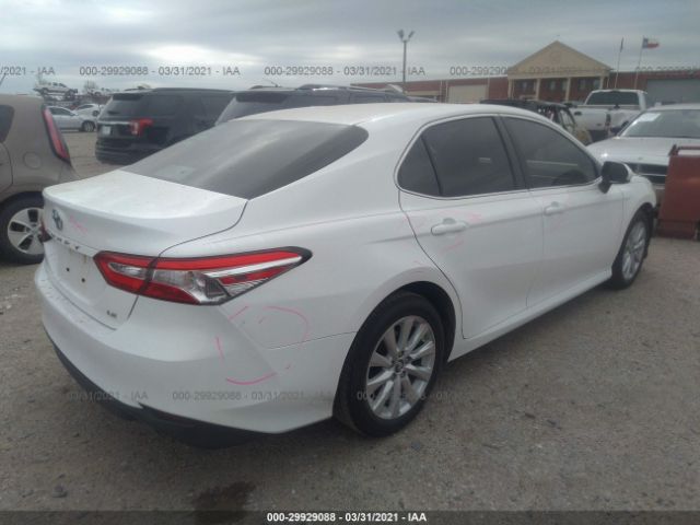 Photo 3 VIN: 4T1B11HK8JU665221 - TOYOTA CAMRY 