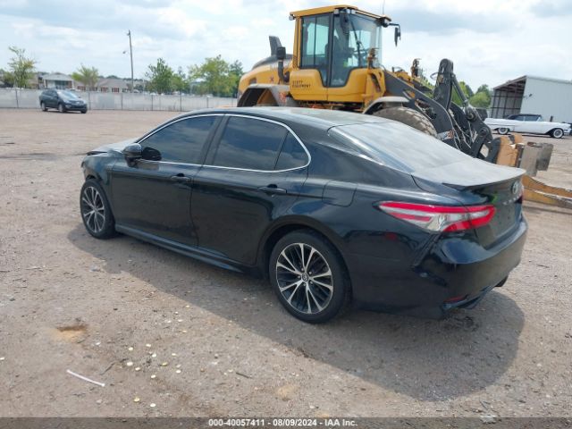 Photo 2 VIN: 4T1B11HK8JU675098 - TOYOTA CAMRY 