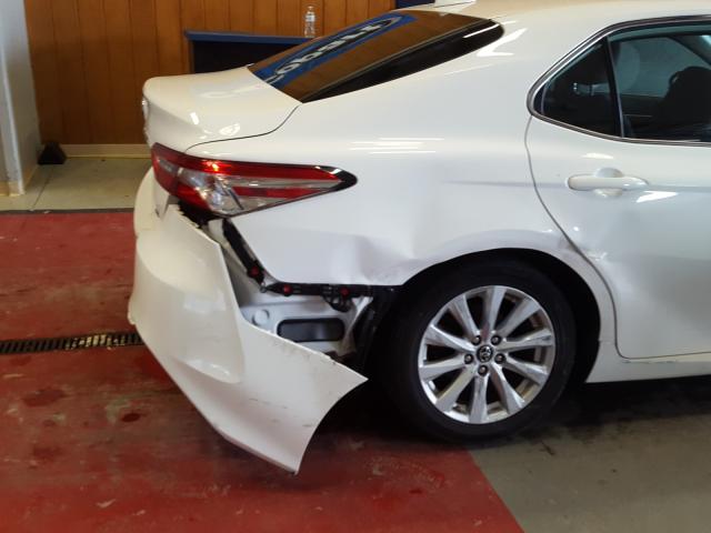 Photo 8 VIN: 4T1B11HK8KU202500 - TOYOTA CAMRY L 