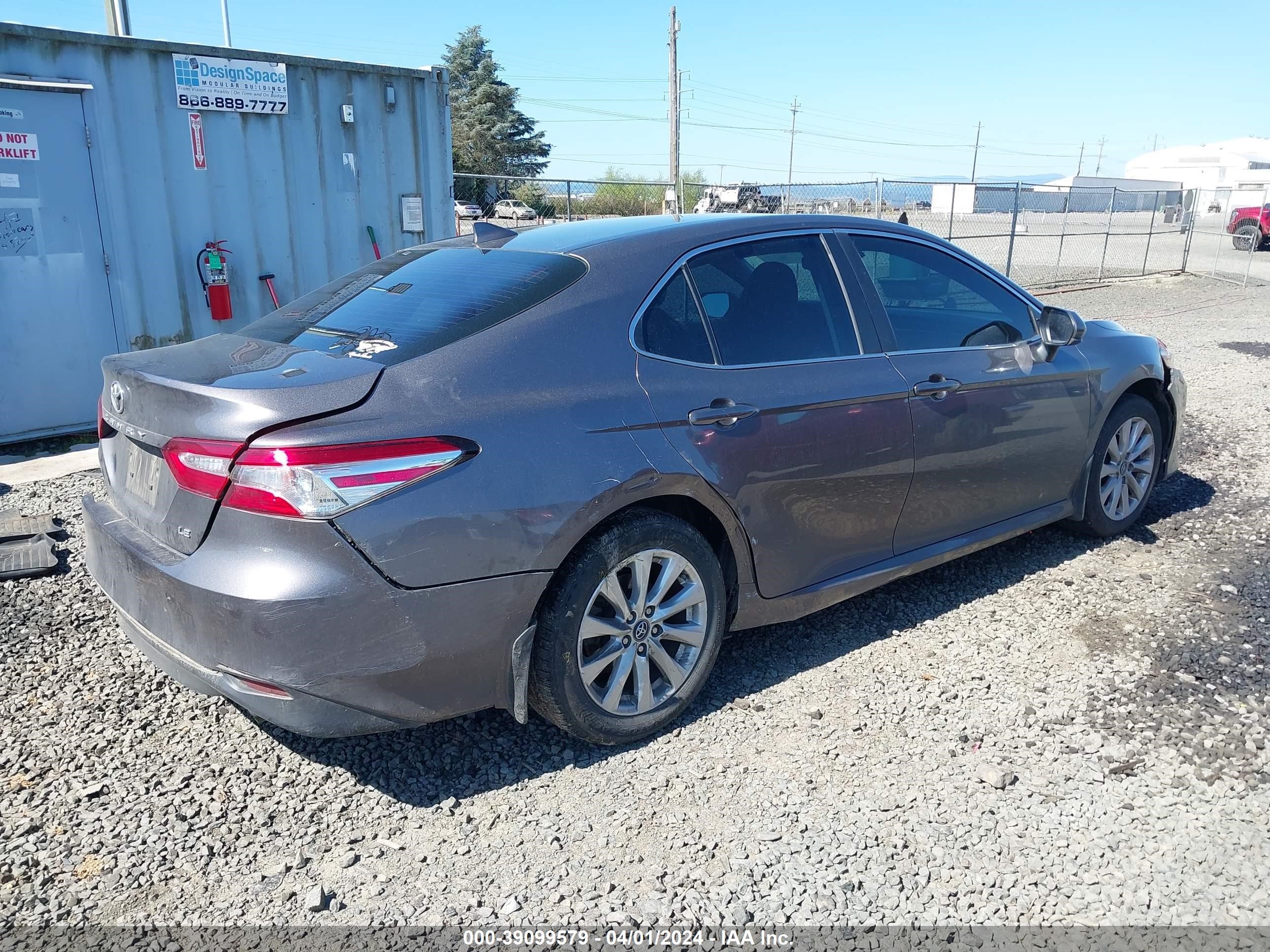 Photo 3 VIN: 4T1B11HK8KU213447 - TOYOTA CAMRY 