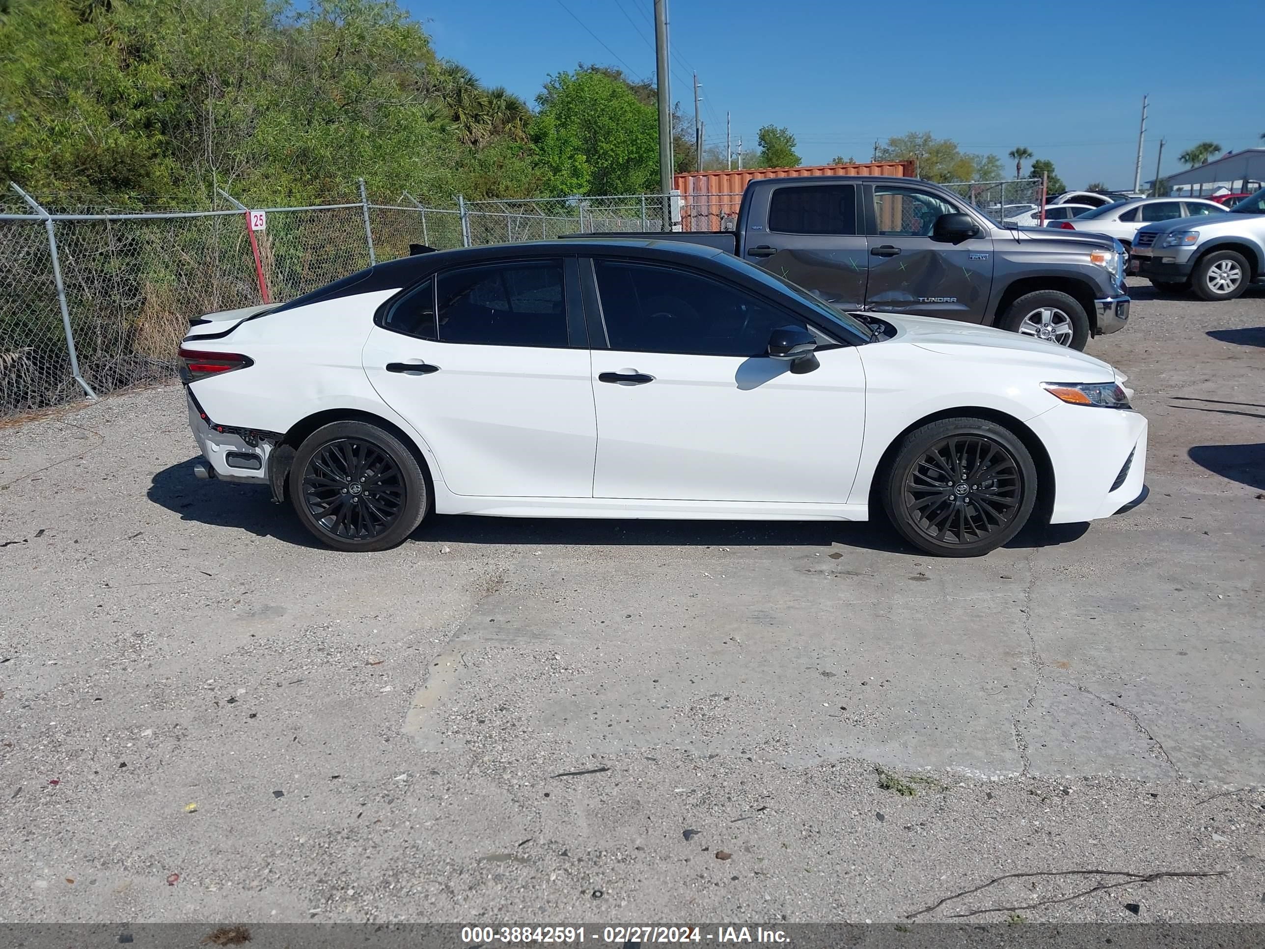 Photo 13 VIN: 4T1B11HK8KU237778 - TOYOTA CAMRY 