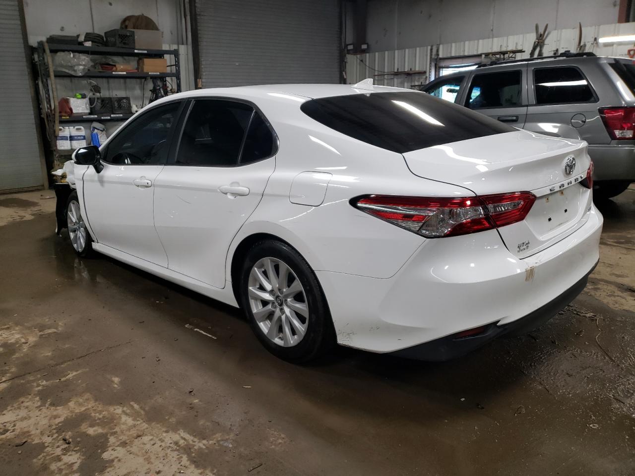 Photo 1 VIN: 4T1B11HK8KU683543 - TOYOTA CAMRY 